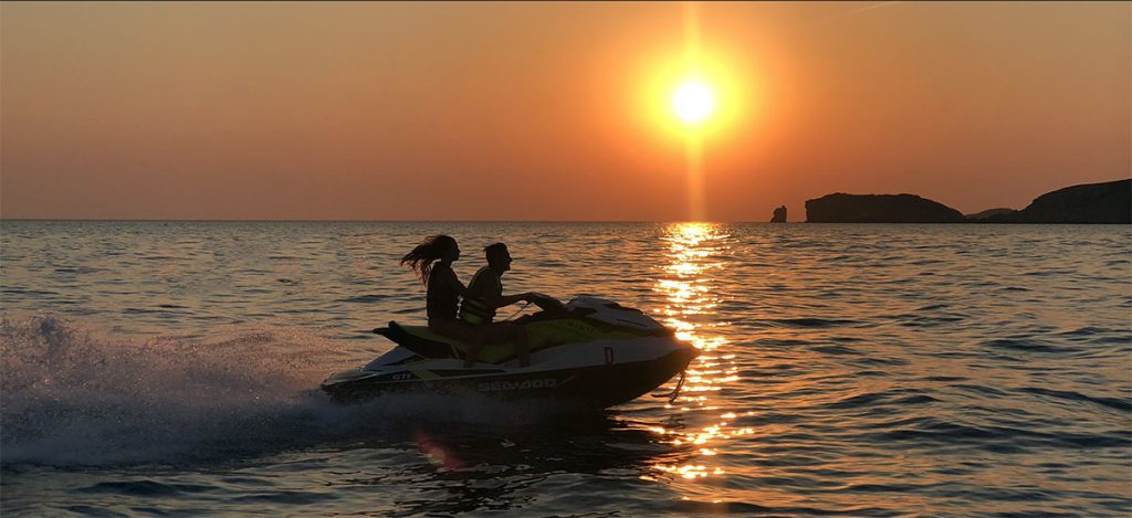 moto d'acqua con la wonderibiza